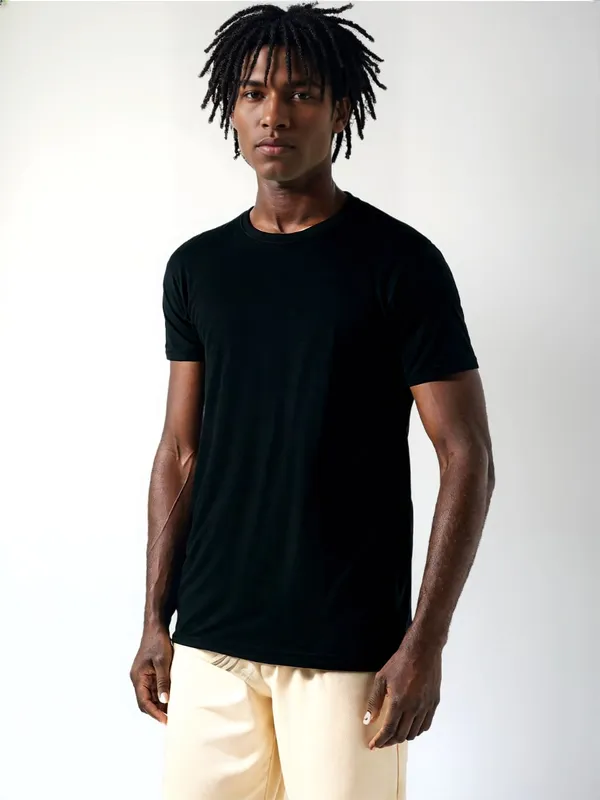 Plain_T-Shirt