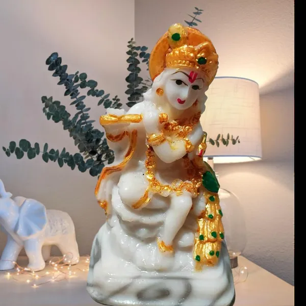 Krishna_Idol_for_Home_Pooja_-_3.5_Inch_Polyresin_Figurine_|_Lord_Krishna_murti_Idol_Marble_Statue_Idols_Gift_with_Flute_Bhagwan_Puja_Janmashtami_Krishna_Idol,_Krishna_with_Flute_murti