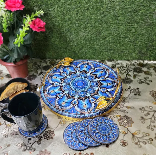 Round_Resin_Serving_Tray_with_Golden_Metal_Handles_12inch-_Multipurpose_Tray_with_Coasters_Set_of_4__Decorative_Kitchen_&_Dining_Tray,_Wooden_Tray_for_Serving_&_Tray_with_Coasters