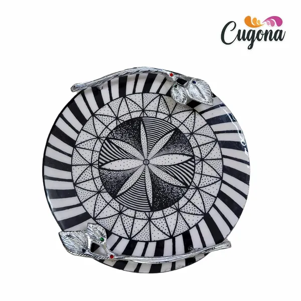 Round_Serving_Tray_with_Metal_Handles_12_inch__Tray_Decor_Kitchen_&_Dining,_Wooden_Tray_for_Serving-_Organizing,_Ideal_for_Tea_&_Fruits_-_Round_Multipurpose_Resintray_Serving_Platter_Platter