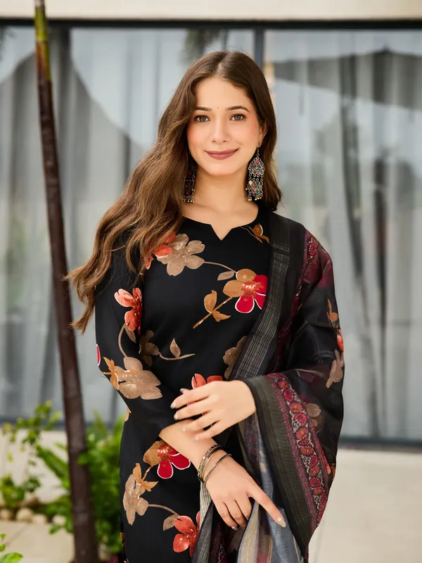 Black_Floral_Printed_Silk_Blend_Kurta_With_Pant_&_Dupatta_Set_|_For_Women