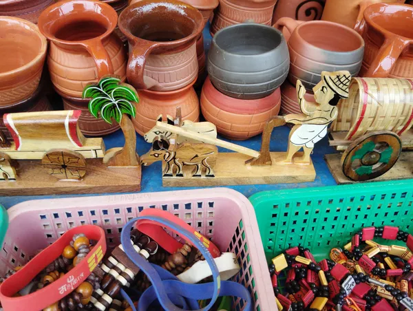 Multicolour_Wood,_Terracotta_Clay_Bull_Cart_Showpiece_For_Indoor