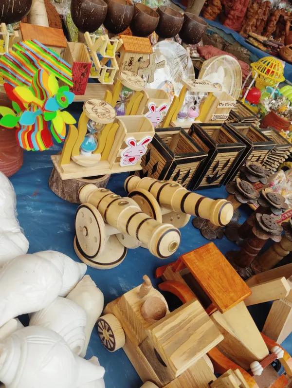 Multicolour_Natural_Wood_Toy_Cannon_For_Indoor