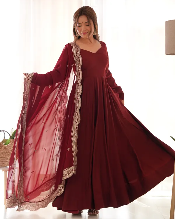 Maroon_Heavy_Pure_Romansilk_Chanderi_Fabric_Anarkali_For_Women_Fully_Stitched