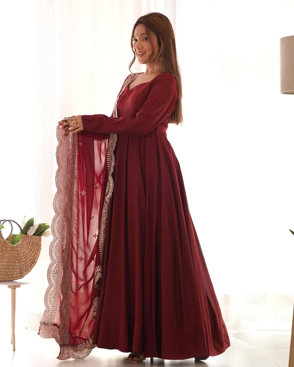 Maroon_Heavy_Pure_Romansilk_Chanderi_Fabric_Anarkali_For_Women_Fully_Stitched