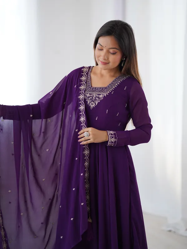 Purple_Heavy_Pure_Soft_Fox_Georgette_Kurta_Set_For_Women