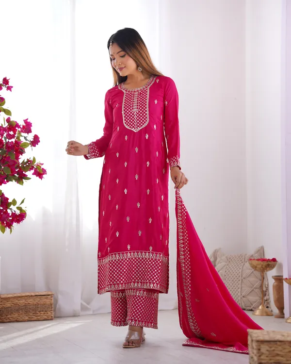 Pink_Pure_Chinon_Silk_Fabric_Kurta_Set_For_Women