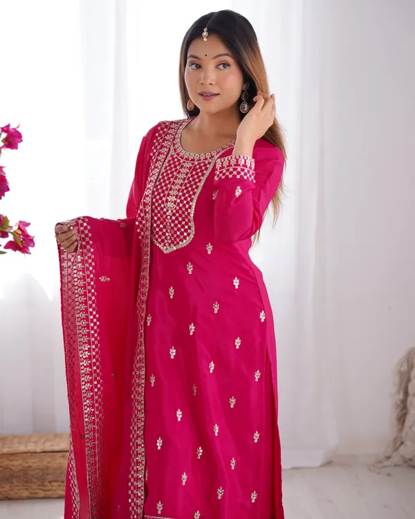 Pink_Pure_Chinon_Silk_Fabric_Kurta_Set_For_Women