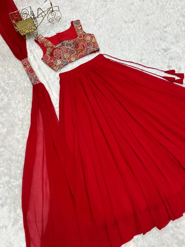 PRESENTING_NEW_PURE_SOFT_FOX_GEORGETTE_BLOOMING_FABRIC_LEHENGHA_CHOLI_FULLY_STTICHED,_WITH_FANCY_BLOUSE_FULLY_STTICHED_WITH_DUPPTA_COMPLETE_READY_TO_WEAR