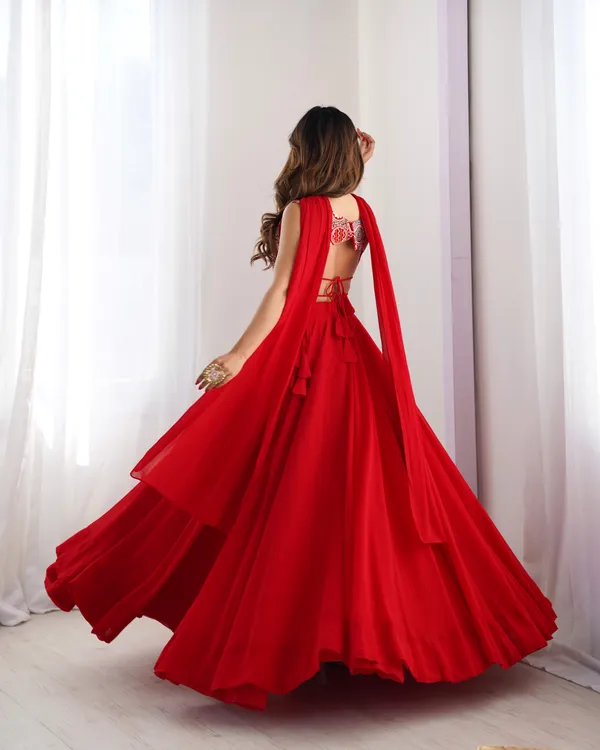 PRESENTING_NEW_PURE_SOFT_FOX_GEORGETTE_BLOOMING_FABRIC_LEHENGHA_CHOLI_FULLY_STTICHED,_WITH_FANCY_BLOUSE_FULLY_STTICHED_WITH_DUPPTA_COMPLETE_READY_TO_WEAR