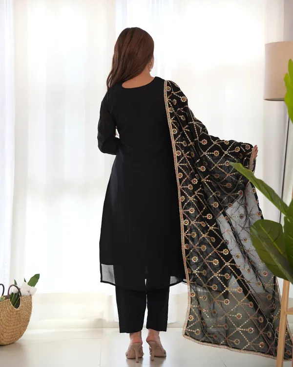 Black_Pure_Blooming_Vichitra_Silk_Fabric_Kurta_Set_For_Women