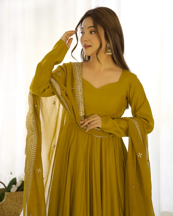 Mustard_Heavy_Pure_Romansilk_Chanderi_Fabric_Anarkali_For_Women_Fully_Stitched