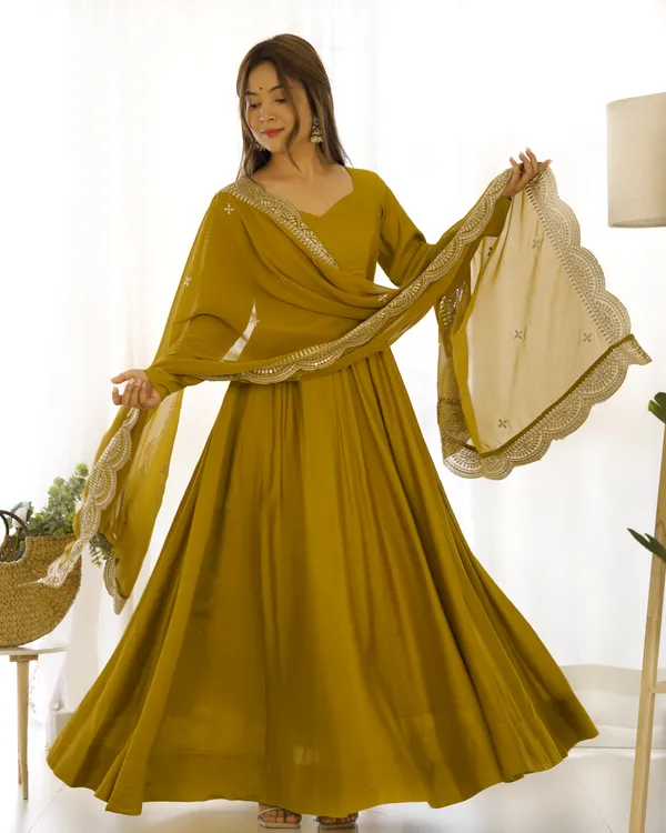 Mustard_Heavy_Pure_Romansilk_Chanderi_Fabric_Anarkali_For_Women_Fully_Stitched