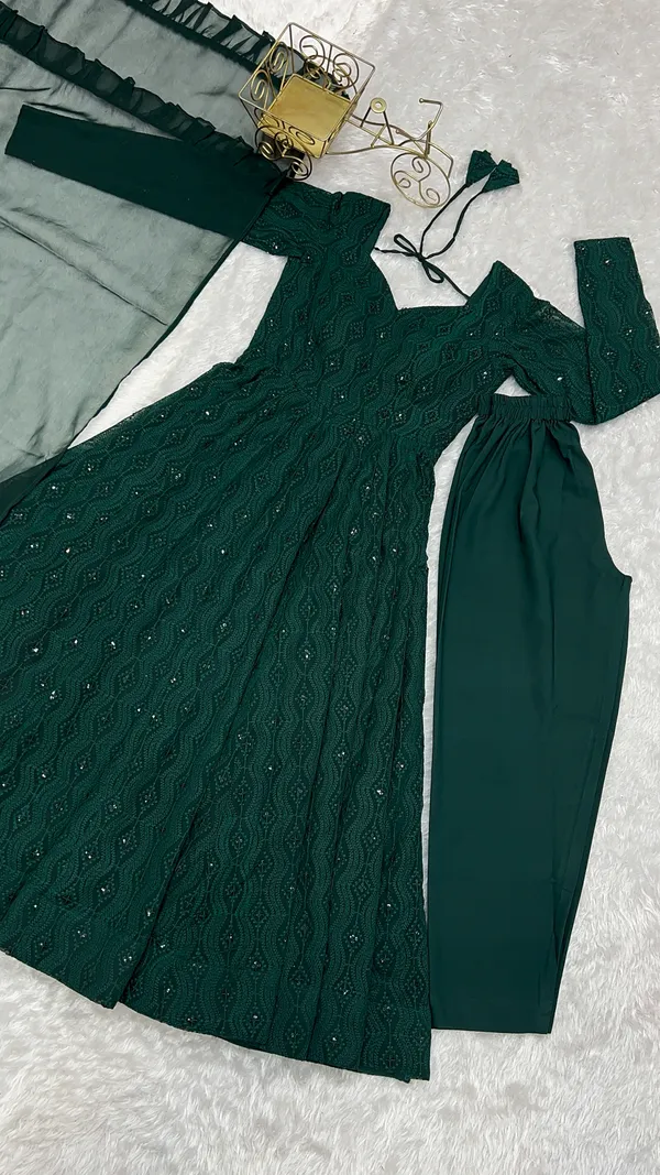Green_Heavy_Pure_Soft_Organza_Silk_Floral_Print_Kurta_Set_For_Women