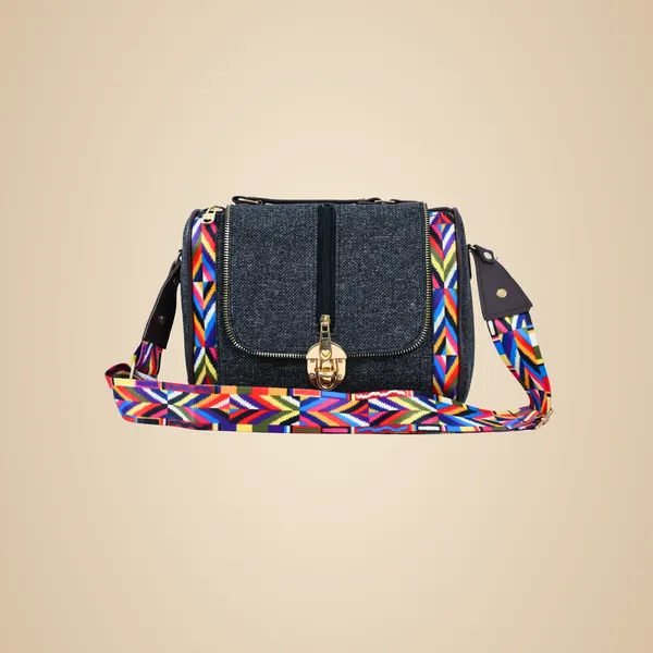 Black_Casual_Sling_Bag_For_Women