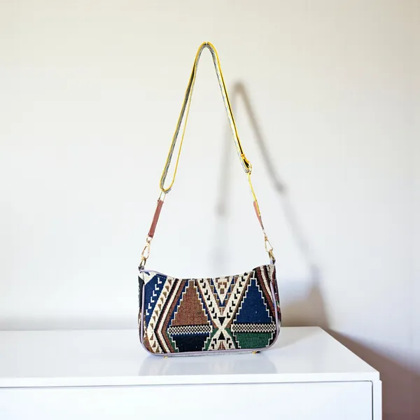 Multicolor_Stylish_Premium_Casual_Sling_Bag_For_Women