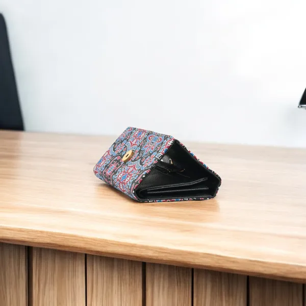 Blue_Casual_Wallet_For_Women