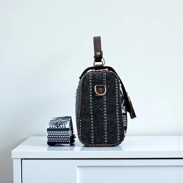 Black_Casual_Sling_Bag_For_Women_|_Premium_Quality_Sling_Bag_For_Daily_Use