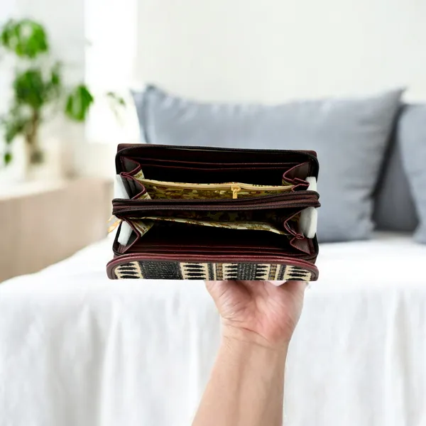 Black_Casual_Wallet_For_Women