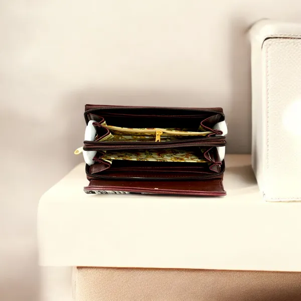 Brown_Casual_Wallet_For_Women