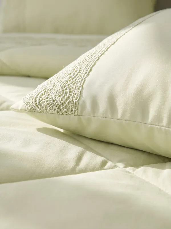 Pistachio_Dream_Green_4_piece_Comforter_Set_-_The_Heirloom_Lace_Collection