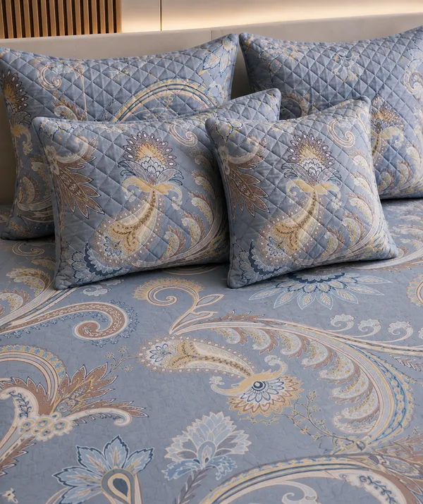 Blue_Paisley_Bedsheet_Set_with_2_cushions