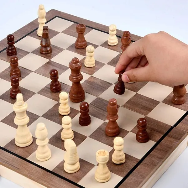 Classic_Wooden_Chess_&_Checkers_Set__Magnetic_2-in-1_Game,_Durable_Wooden_Board,_Educational_Strategy_Game_for_Kids,_Adults,_Family_Fun,_Travel-Friendly,_Classic_Chess_Set