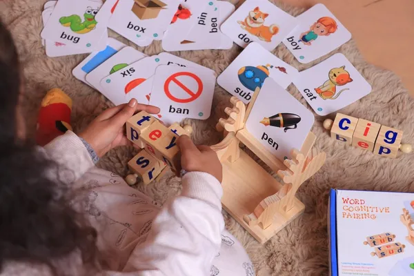 Wooden_Reading_Blocks__Word_Cognitive_Pairing,_Rotating_Letter_Puzzles_for_Kids,_Spelling_Game,_Early_Learning_Toy,_Language_Development,_Interactive_Educational_Toy_for_Toddlers
