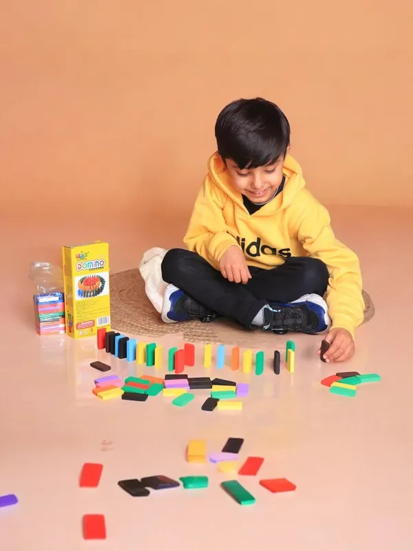 Wooden_Colorful_Domino_Game_with_100_Pieces
