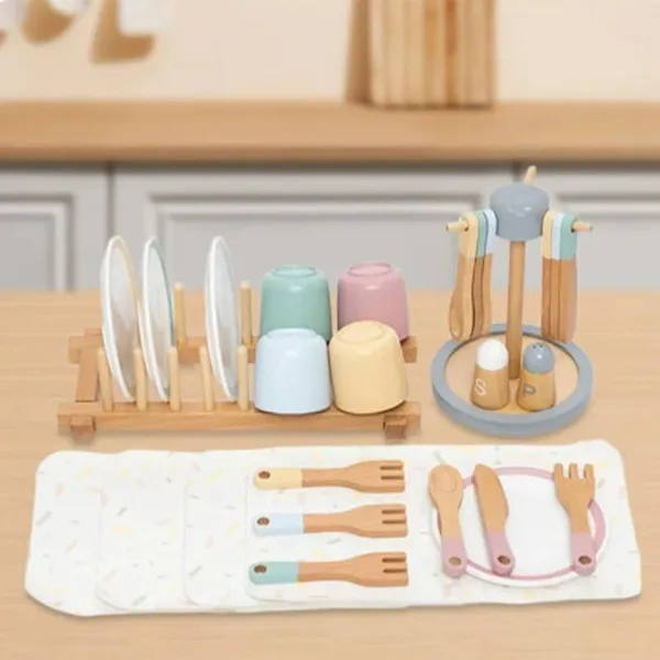 Wooden_Tableware_Set_for_Kids