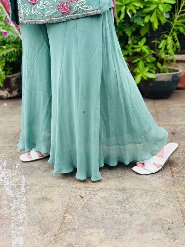 Green_Pure_Georgette_Suit_Set_For_Women
