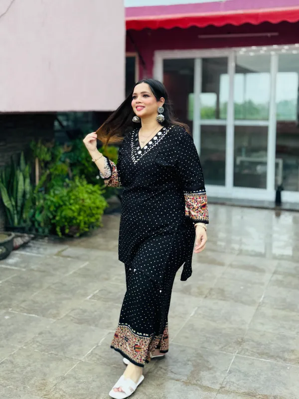 Black_Cotton_Rayon_Co-Ord_Set_For_Women