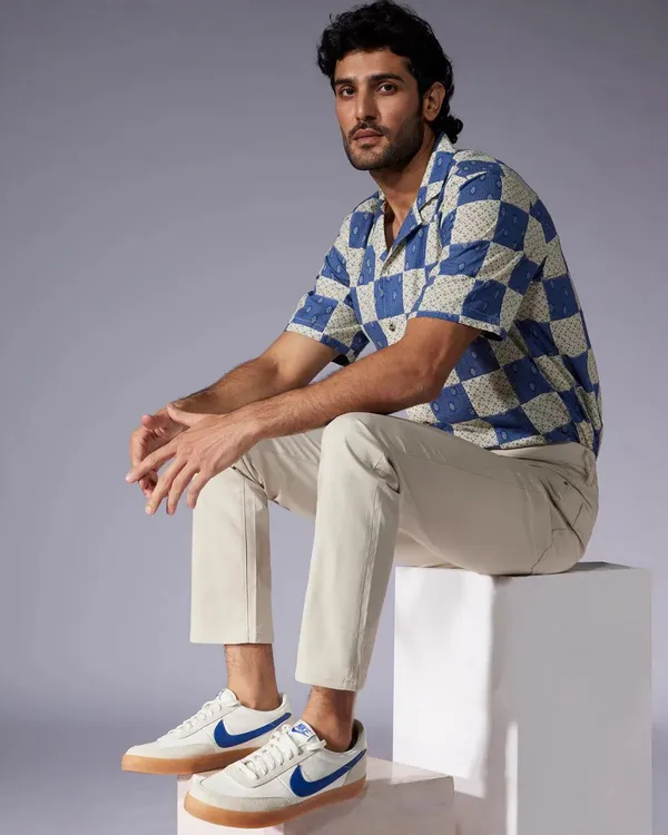 Blue_Cotton_Printed_Short_Sleeves_Casual_Shirt_For_Men