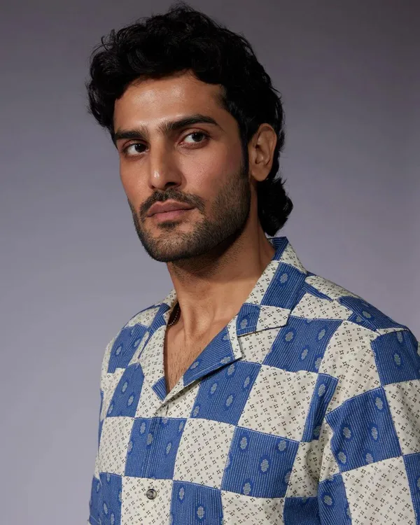 Blue_Cotton_Printed_Short_Sleeves_Casual_Shirt_For_Men