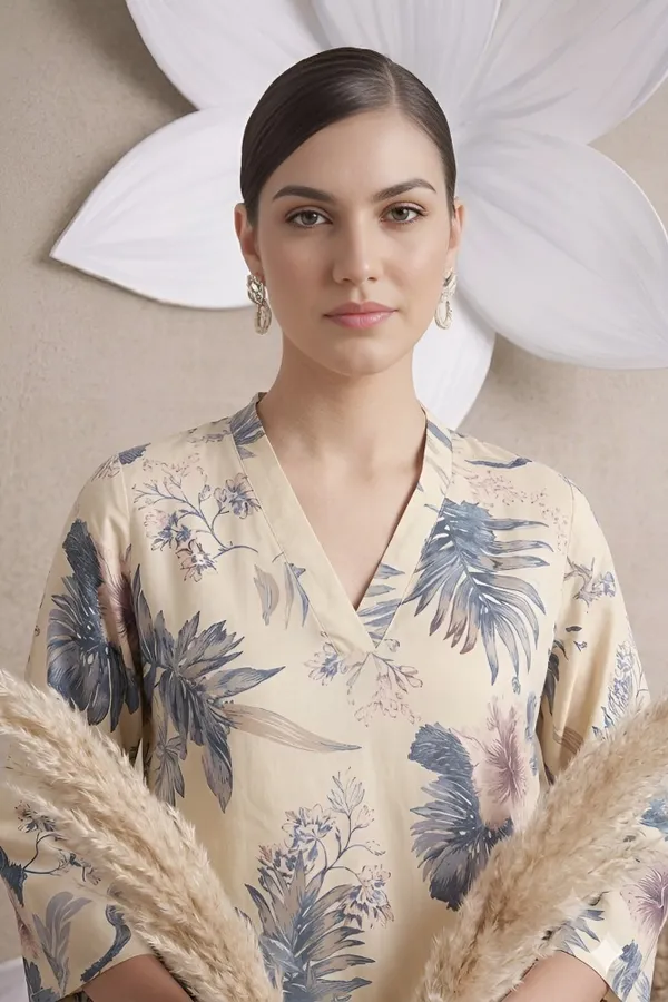 Cream_Blue_Cotton_Printed_3/4_Sleeves_Casual_corset_For_Women
