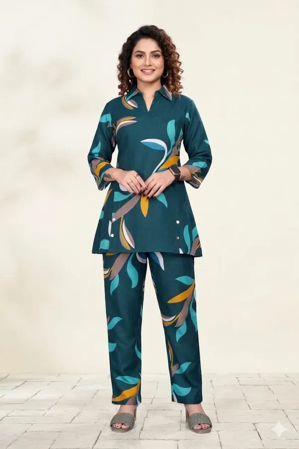 Bottle_Green_Poly-Cotton_Blend_Printed_3/4_Sleeves_Casual_Co-ord_Set_For_Women