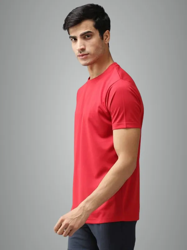 Red_Solid_Regular_Fit_Half_Sleeve_Round_Neck_Sports_T-Shirt_Dry_Fit_For_Men