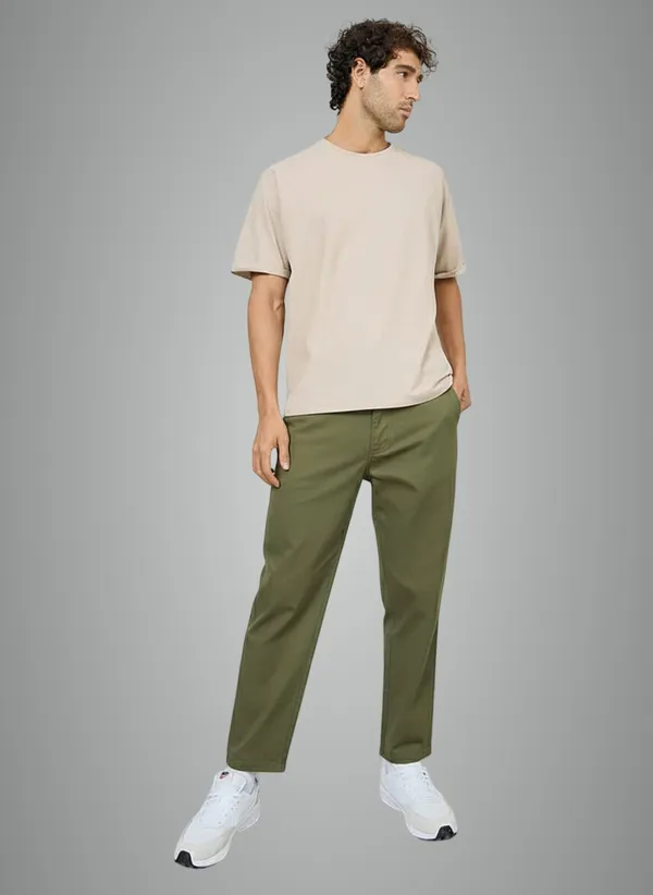 Olive_Green_Carrot_Fit_Baggy_Jeans_For_Men