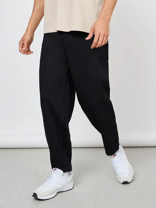 Black_Carrot_Fit_Baggy_Jeans_For_Men