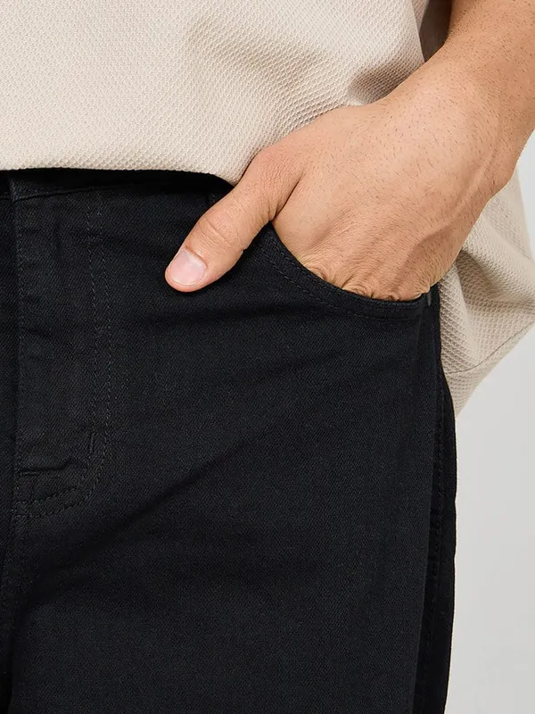 Black_Carrot_Fit_Baggy_Jeans_For_Men