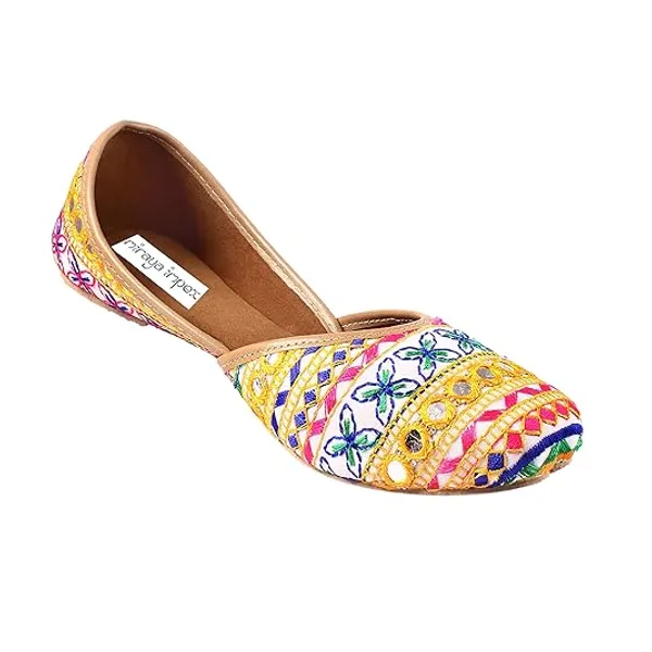 White_Garba_Dance_Faux_Leather_Jutti_For_Women_&_Girls