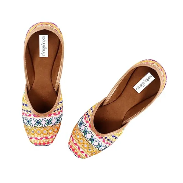 White_Garba_Dance_Faux_Leather_Jutti_For_Women_&_Girls