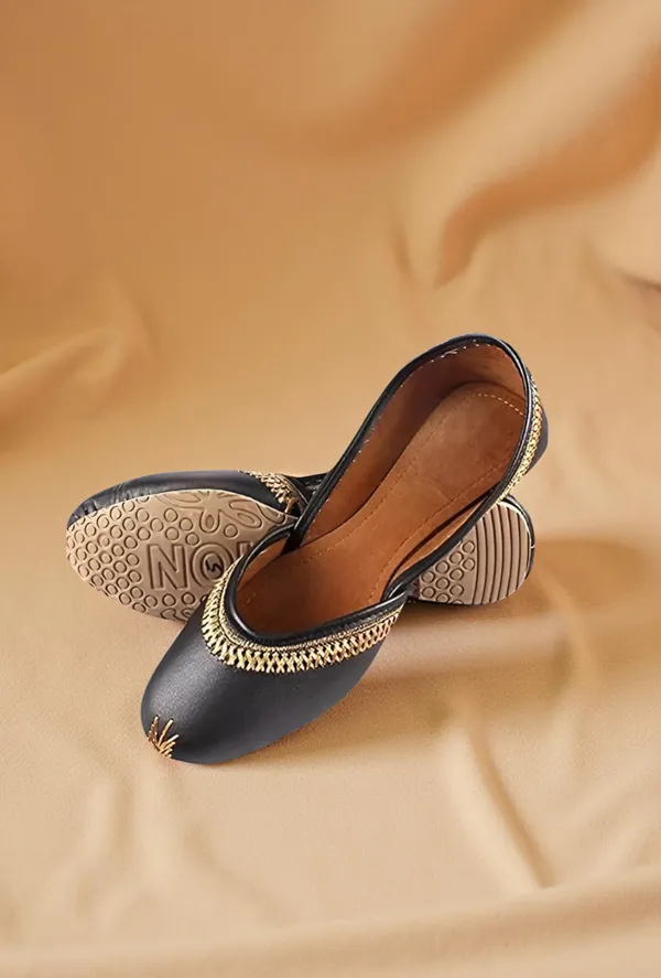 Black_Tulip_Faux_Leather_Jutti_For_Women_&_Girls