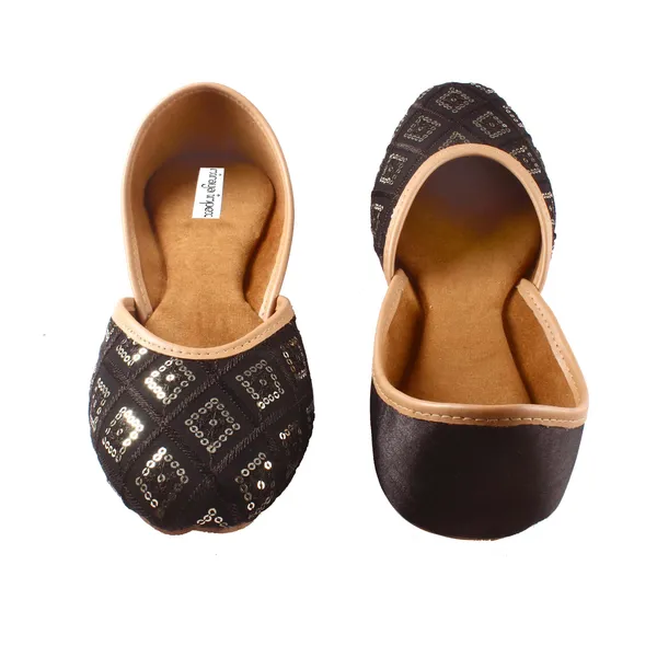 Black_Moon_Shine_Faux_Leather_Jutti_For_Women_&_Girls