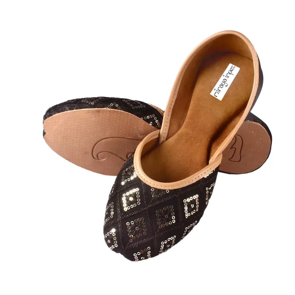 Black_Moon_Shine_Faux_Leather_Jutti_For_Women_&_Girls