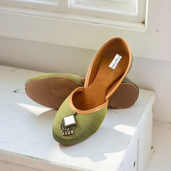 Green_Jhumka_Faux_Leather_Jutti_For_Women_&_Girls