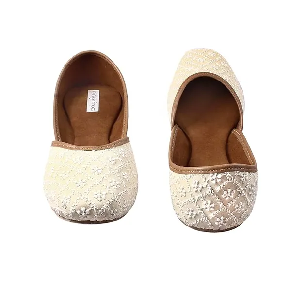 Cream_Floral_Faux_Leather_Jutti_For_Women_&_Girls