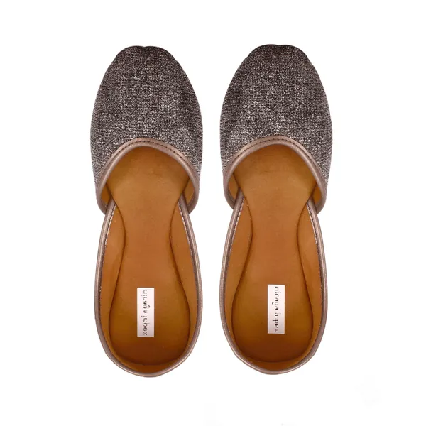Silver_Sparkling_Glitter_Faux_Leather_Jutti_For_Women_&_Girls