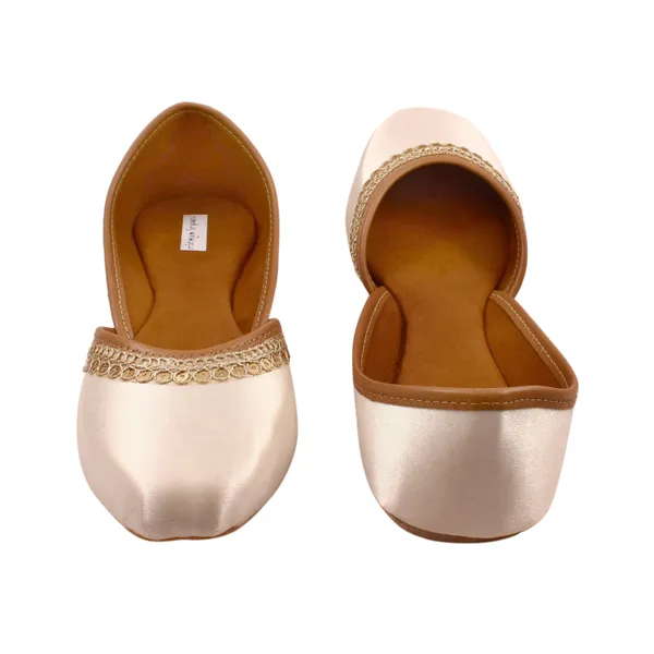Cream_Pearl_Faux_Leather_Jutti_For_Women_&_Girls