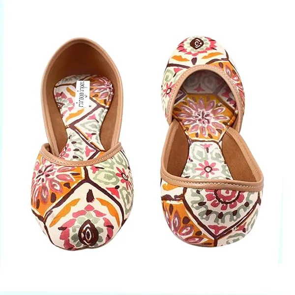 Cream_Sunflower_Luxe_Faux_Leather_Jutti_For_Women_&_Girls
